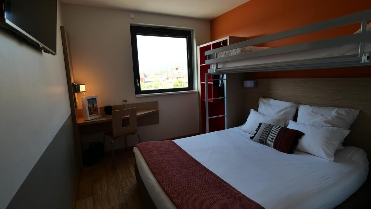 Oneloft Hotel Obernai Dış mekan fotoğraf